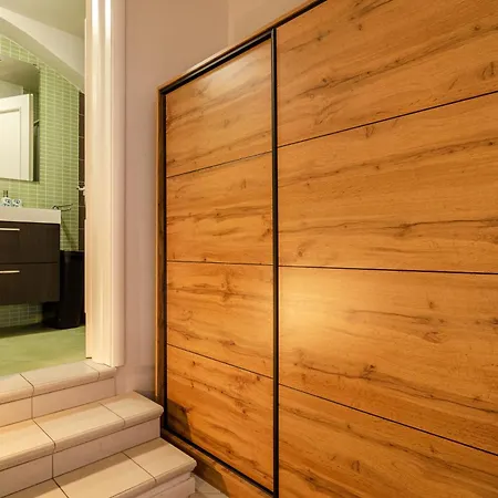 Castiglione Suite, Elegante E Silenzioso 아파트