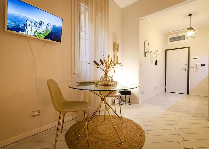 Castiglione Suite, Elegante E Silenzioso * 볼로냐